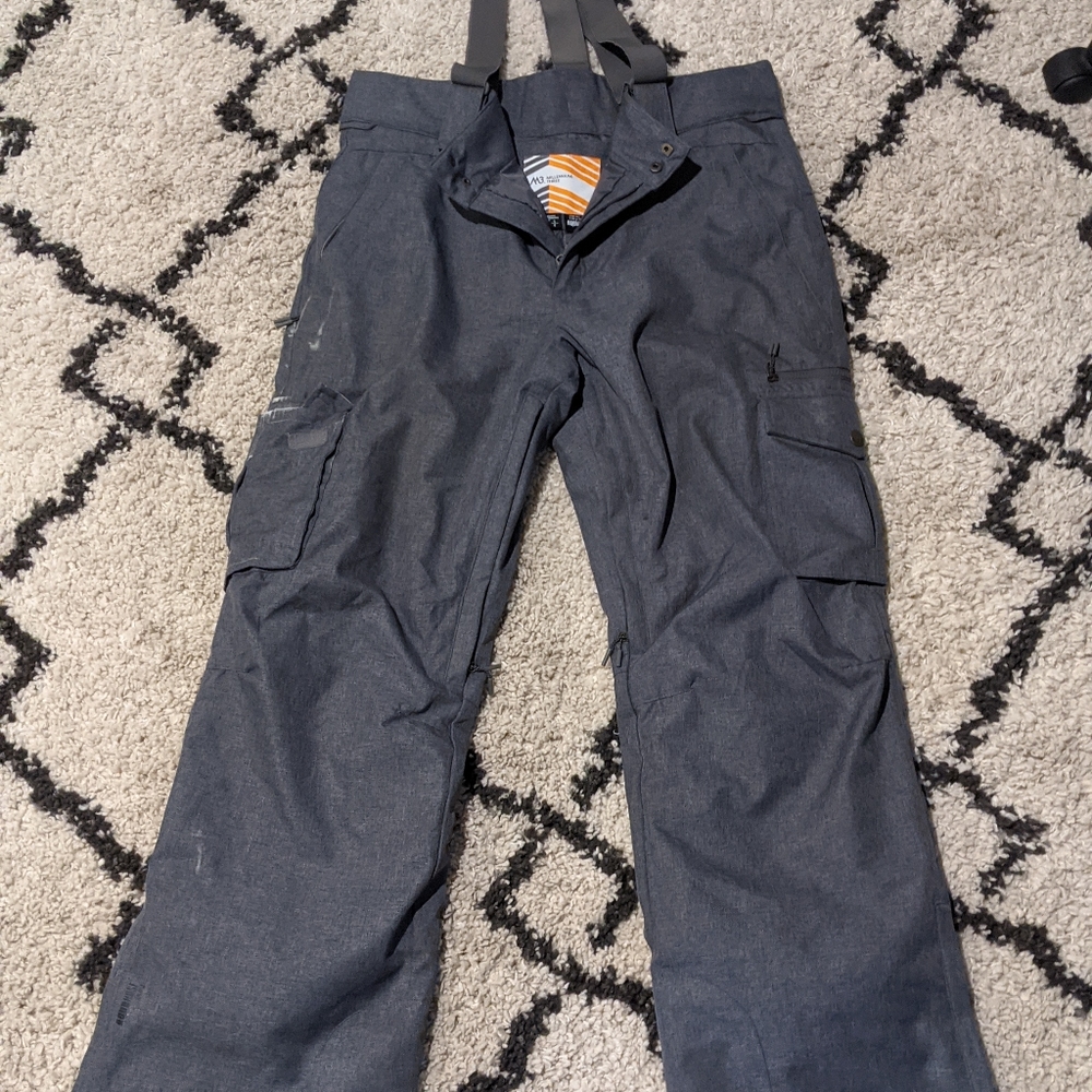 M3 Large Men's snow pants with suspenders